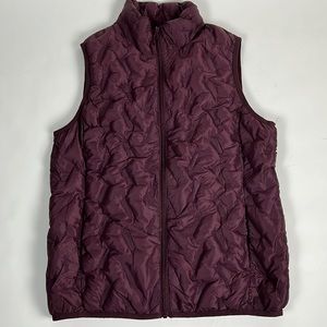 Tangerine burgundy quilted puffer vest - size medium